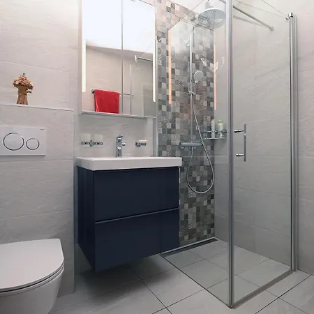 6303 Komplett Renoviertes Und Stilvolles Zum Wohlfuehlen Apartamento